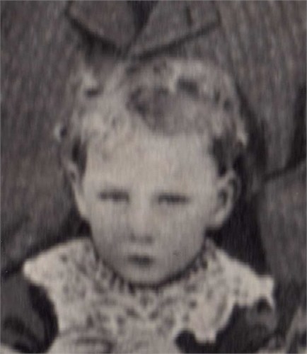 Photo of photos/Keith Fraser McLennan bn 1893 portrait